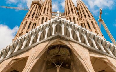 Fall in love with Barcelona