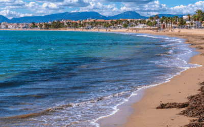 Descubre las playas con Bandera Azul de la Costa Dorada